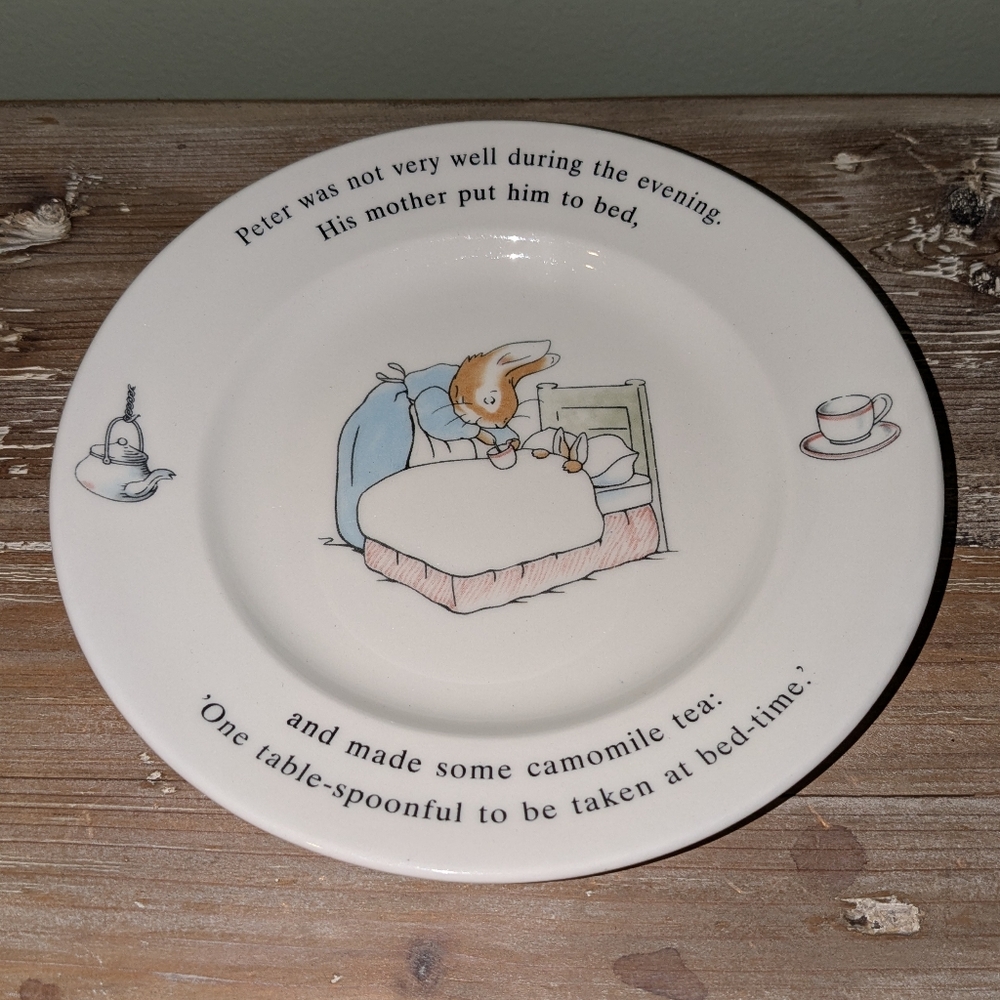 PETER RABBIT Wedgwood of Etruria & Barlaston Beatrix Potter Sick in Bed Plate